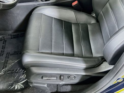 Used 2023 Honda CR-V EX-L image 18