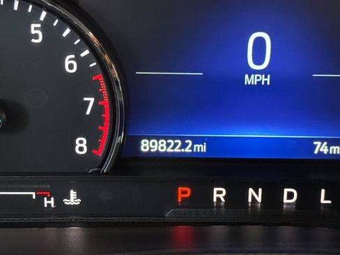 Used 2023 Ford Explorer XLT w/ Equipment Group 202A AWD/4WD image 27