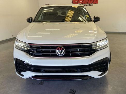 Used 2023 Volkswagen Tiguan SE R-Line FWD image 8