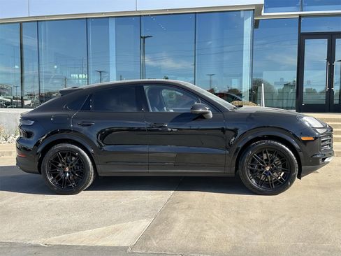 New 2026 Porsche Cayenne Coupe image 8