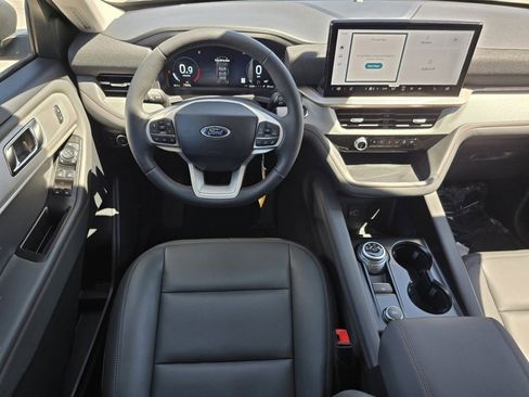 New 2026 Ford Explorer Active w/ Active Comfort Package image 28