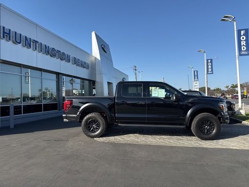 Used 2025 Ford F150 Raptor image 3