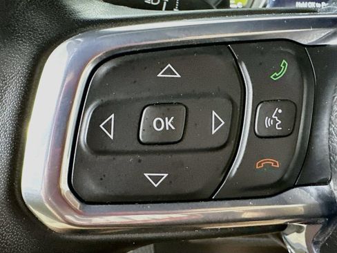 Used 2023 Jeep Wrangler Unlimited Sahara w/ Cold Weather Group AWD/4WD image 21