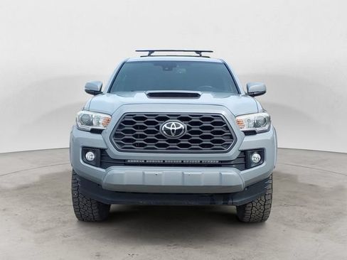 Used 2018 Toyota Tacoma TRD Sport w/ Technology Package AWD/4WD image 2
