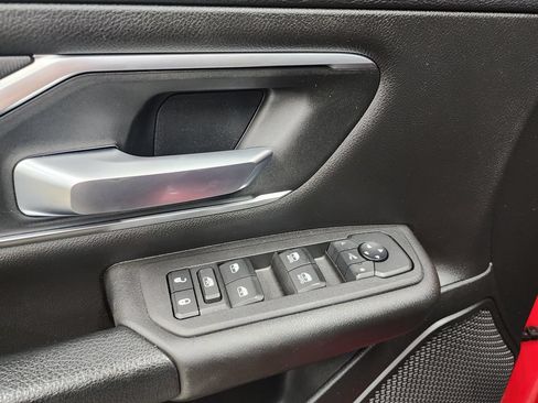 Used 2025 RAM 1500 Big Horn AWD/4WD image 10