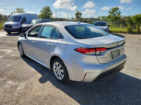 Used 2024 Toyota Corolla LE image 3