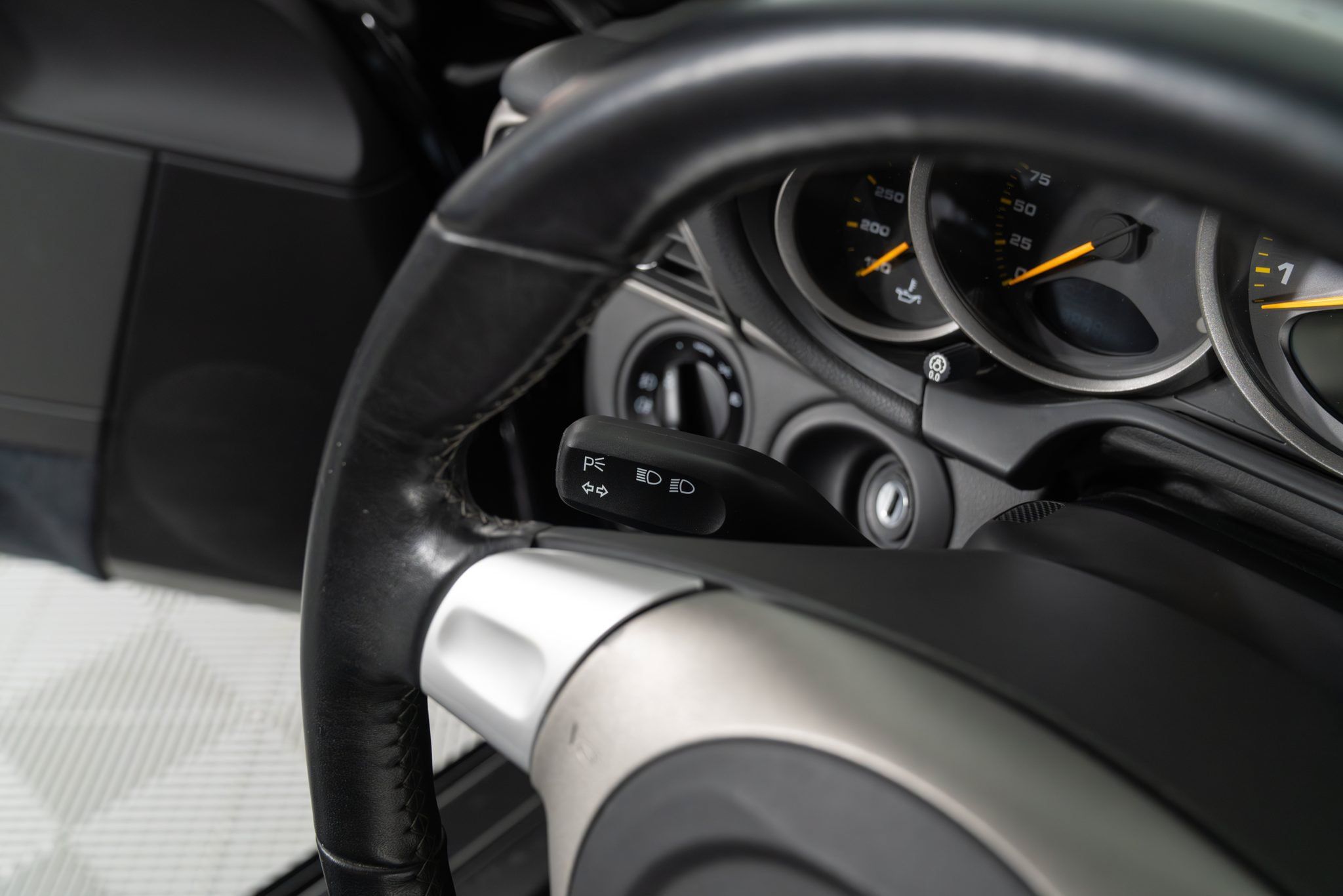 Used 2007 Porsche 911 GT3 RS RWD image 35