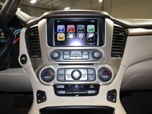 Used 2019 GMC Yukon Denali w/ Open Road Package image 10