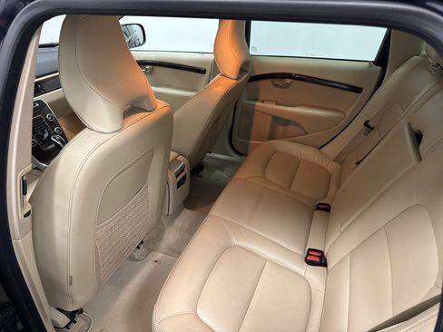 Used 2016 Volvo XC70 T5 Premier w/ Proximity Package image 10