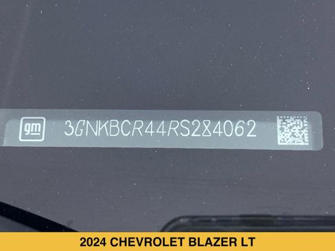 Certified 2024 Chevrolet Blazer LT w/ Convenience Package FWD image 28