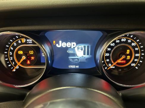Used 2021 Jeep Gladiator Overland AWD/4WD image 19