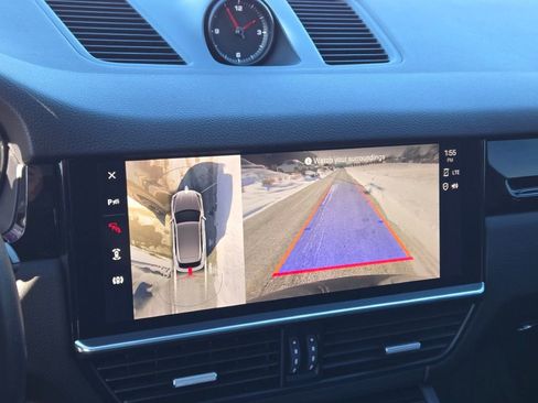 Certified 2022 Porsche Cayenne image 23