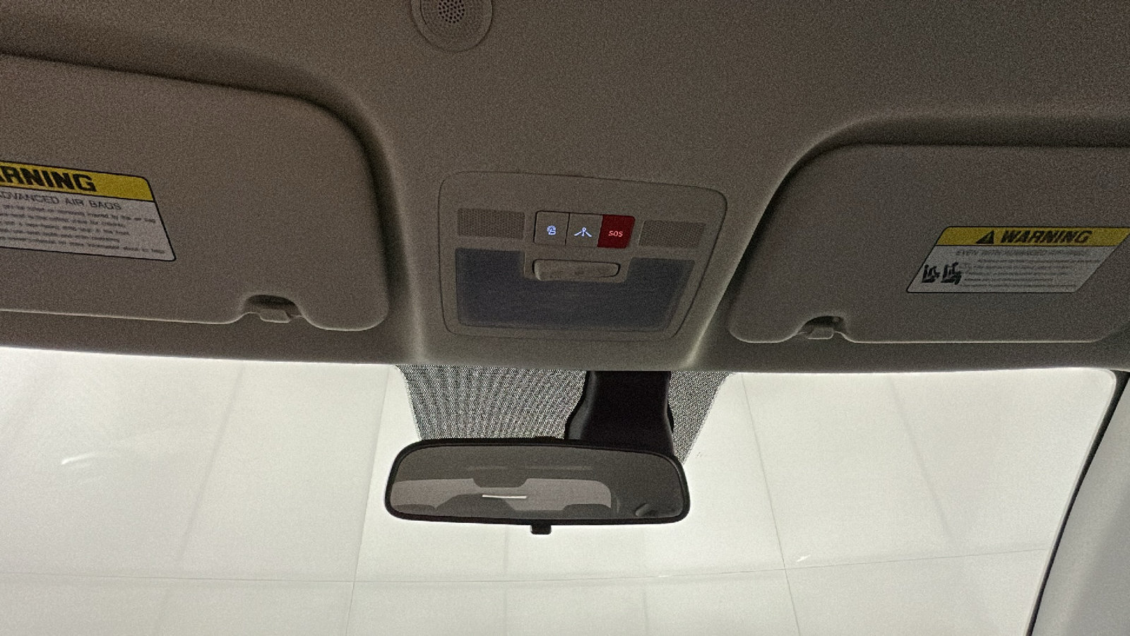 Used 2023 Hyundai Venue Limited FWD image 30