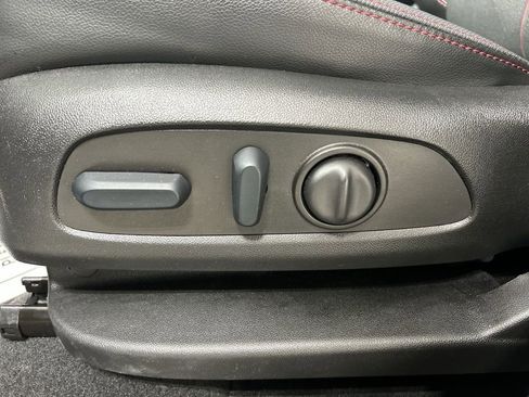 Used 2023 Chevrolet Equinox RS image 10