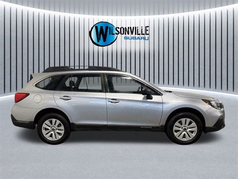 Used 2019 Subaru Outback 2.5i image 14