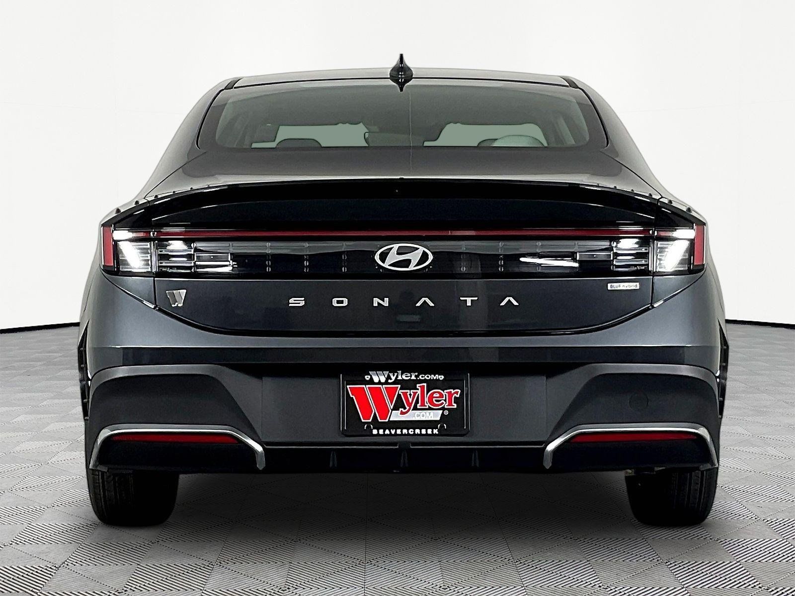 New 2026 Hyundai Sonata Blue FWD image 5