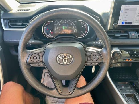 Used 2025 Toyota RAV4 LE image 12