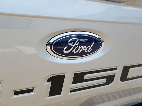 Used 2022 Ford F150 XLT w/ Equipment Group 302A High AWD/4WD image 29