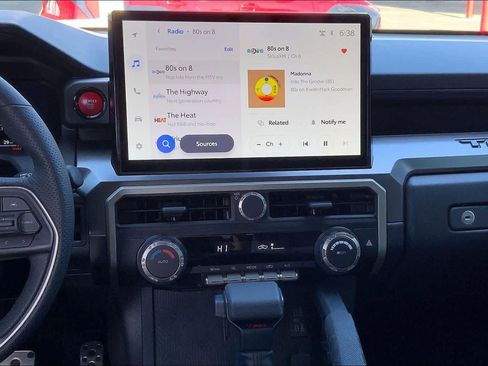 Used 2025 Toyota Tacoma TRD Sport image 7