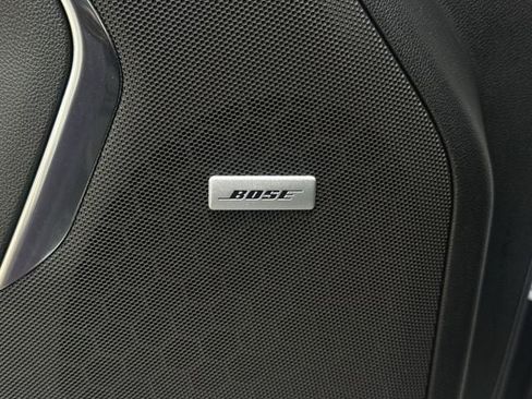 Used 2024 Chevrolet Suburban LT RWD image 25