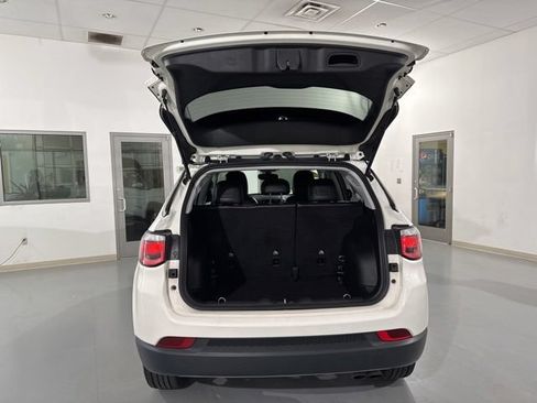Used 2020 Jeep Compass Limited AWD/4WD image 12