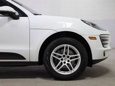 Used 2017 Porsche Macan image 11