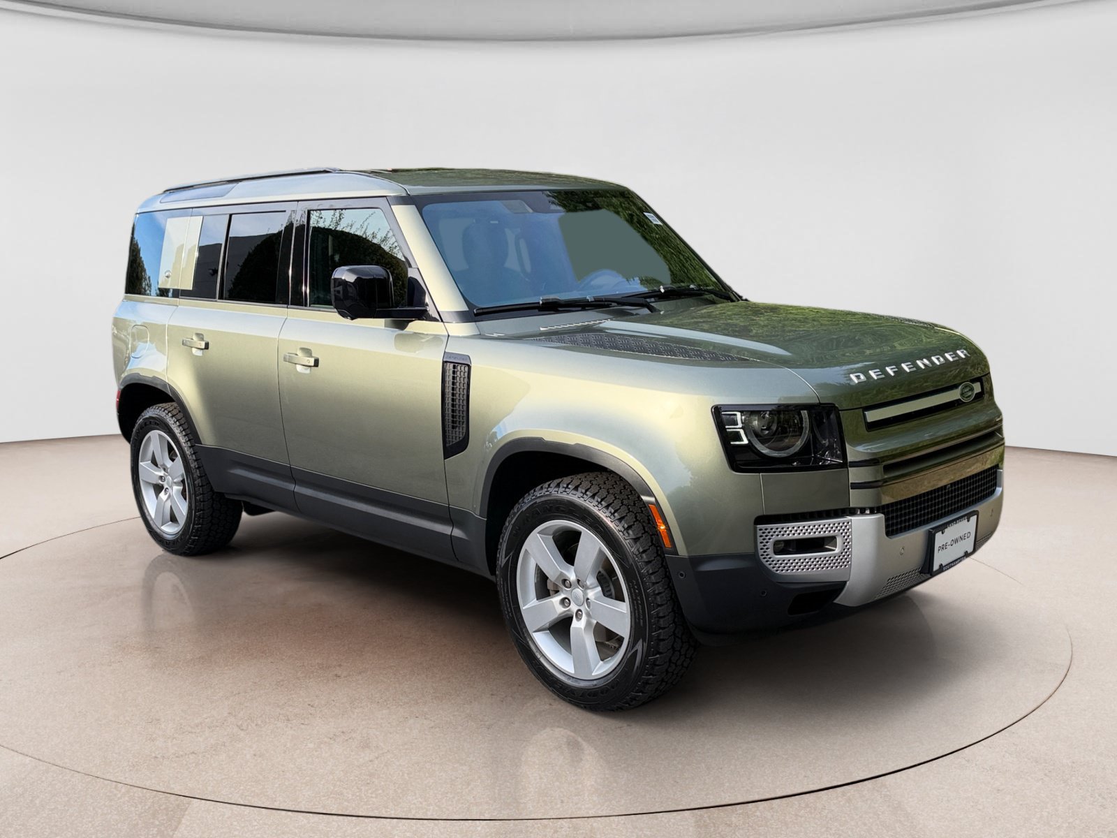 Used 2022 Land Rover Defender 110 S AWD/4WD image 7
