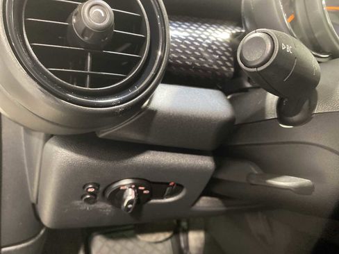 Used 2018 MINI Cooper S image 24