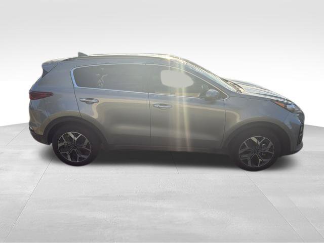Certified 2022 Kia Sportage EX w/ EX Technology Package FWD image 2