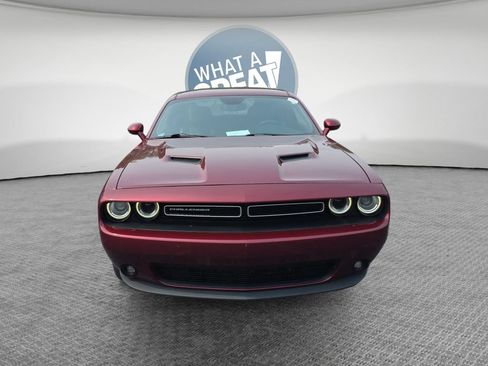 Used 2017 Dodge Challenger GT AWD/4WD image 9