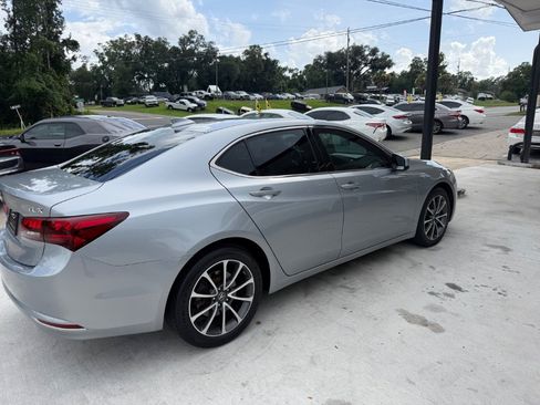 Used 2017 Acura TLX V6 w/ Technology Package FWD image 6