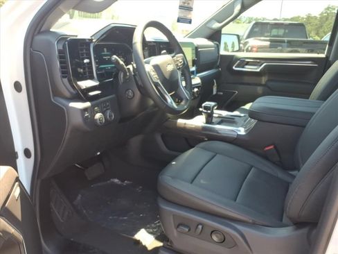 New 2026 Chevrolet Silverado 1500 LTZ w/ Technology Package AWD/4WD image 11