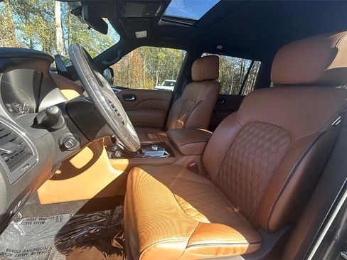 Used 2023 INFINITI QX80 Sensory w/ Cargo Package image 9