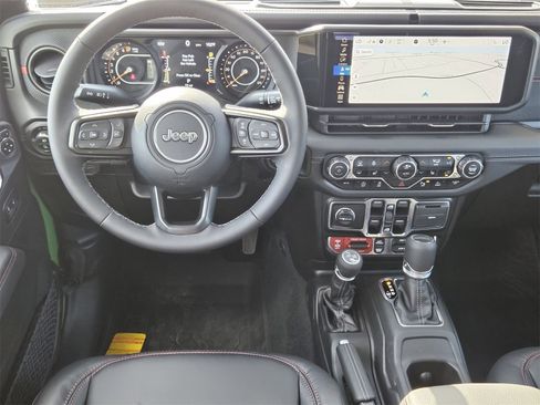 New 2025 Jeep Gladiator Rubicon image 27