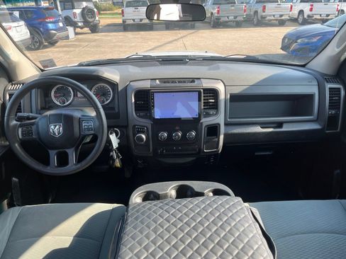 Used 2019 RAM 1500 Tradesman w/ Tradesman SXT Package RWD image 9
