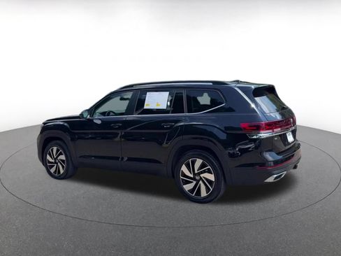 Used 2026 Volkswagen Atlas SE FWD image 8