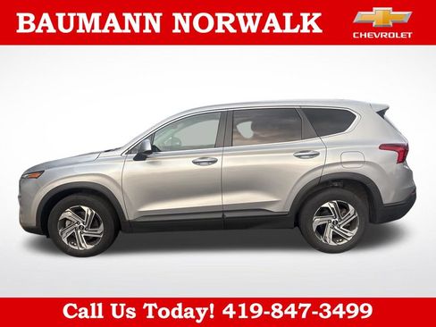Used 2023 Hyundai Santa Fe SE FWD image 7