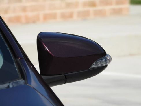 Used 2017 Toyota Corolla SE 50th Anniversary image 32