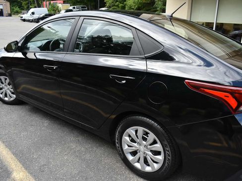 Used 2020 Hyundai Accent SE FWD image 46