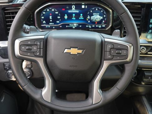 Used 2023 Chevrolet Silverado 1500 LTZ AWD/4WD image 17