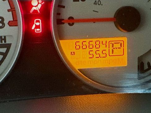 Used 2017 Nissan Frontier PRO-4X w/ Pro-4x Luxury Package image 12