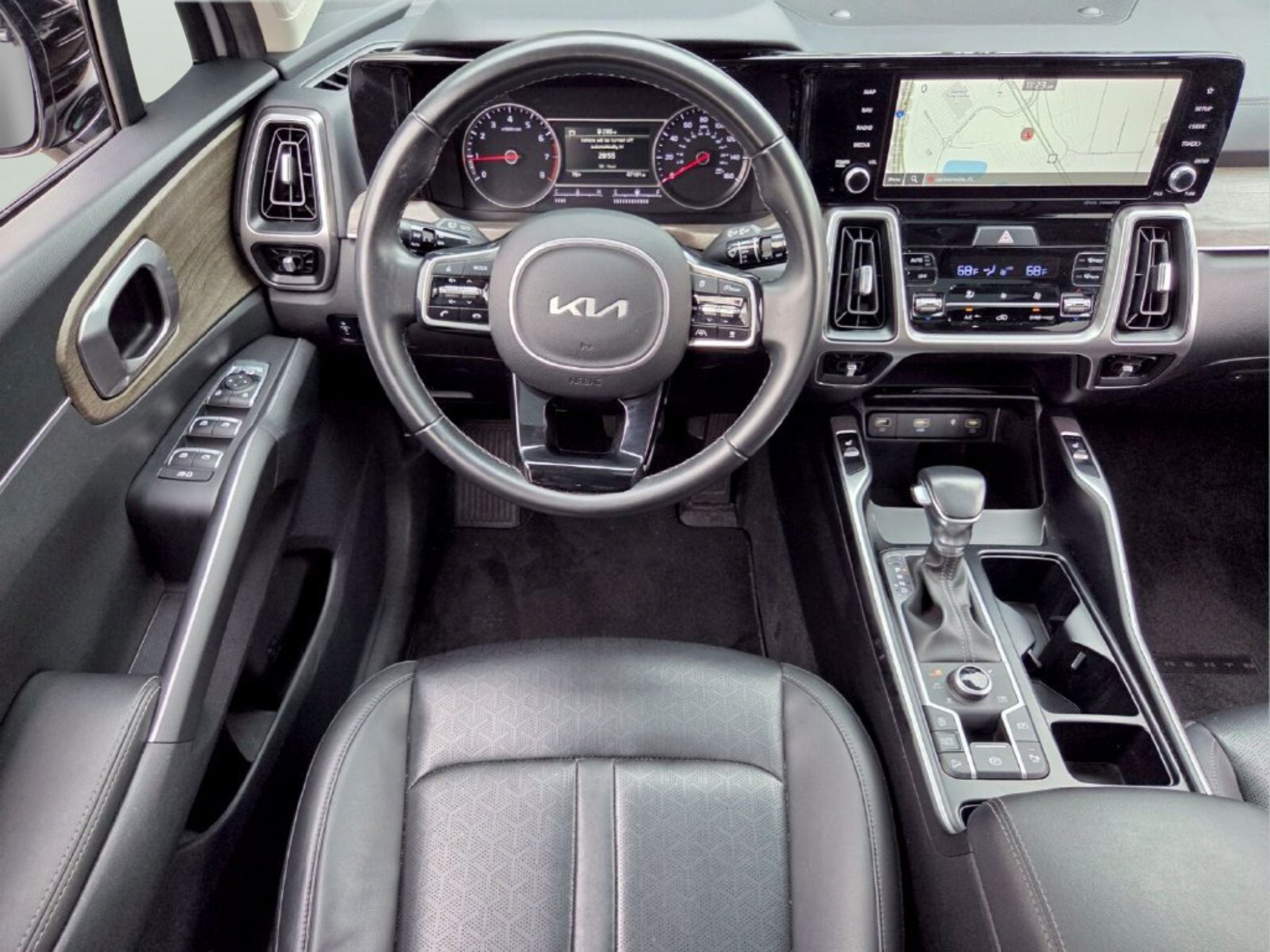 Certified 2022 Kia Sorento X-Line EX AWD/4WD image 13