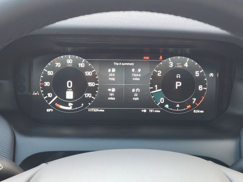 Certified 2025 Land Rover Discovery Sport Dynamic SE AWD/4WD image 12