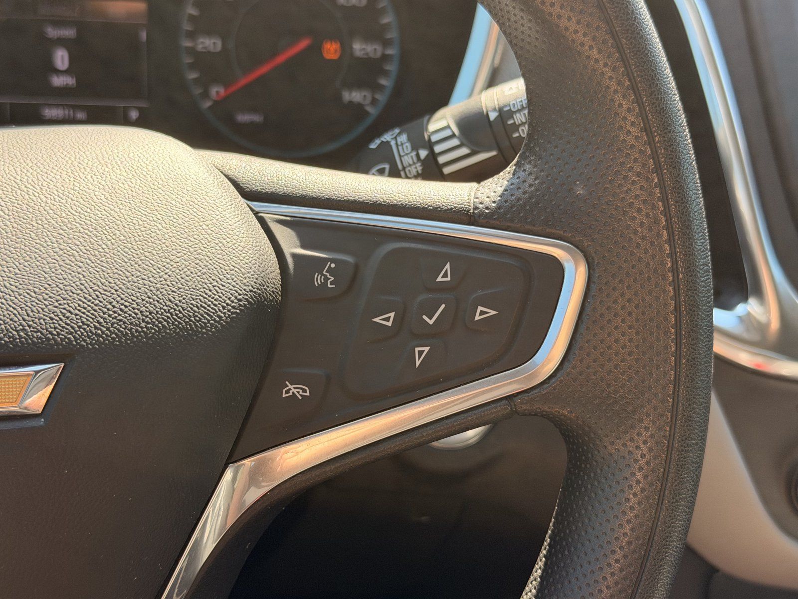 Used 2022 Chevrolet Equinox LS FWD image 20
