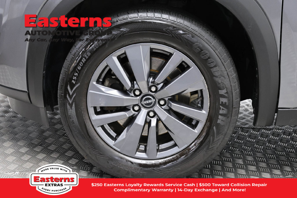 Used 2022 Nissan Pathfinder SV FWD image 34