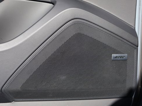 Certified 2025 Porsche Cayenne S image 15