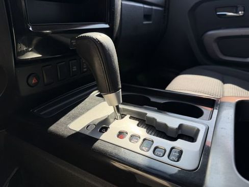 Used 2015 Nissan Titan SV w/ SV Value Truck Package image 18