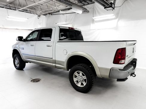 Used 2010 Dodge Ram 2500 Truck Laramie w/ Chrome Accents Group AWD/4WD image 3
