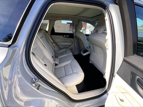 New 2026 Volvo XC60 B5 Ultra w/ Protection Package Premier image 27