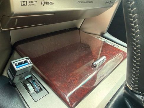 Used 2014 Lexus GX 460 Luxury image 31